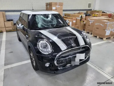 2014 MINI Cooper VIN: