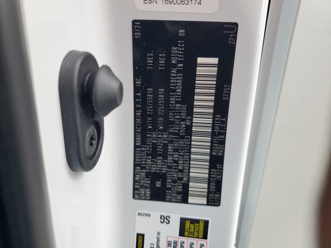 2024 TOYOTA COROLLA CROSS XLE VIN:7MUDAABG3RV117053