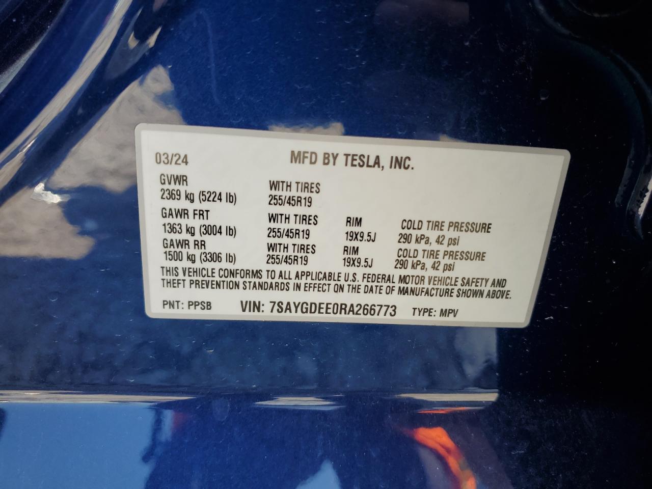 2024 TESLA MODEL Y VIN:7SAYGDEE0RA266773