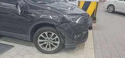 2018 Toyota RAV4 VIN: