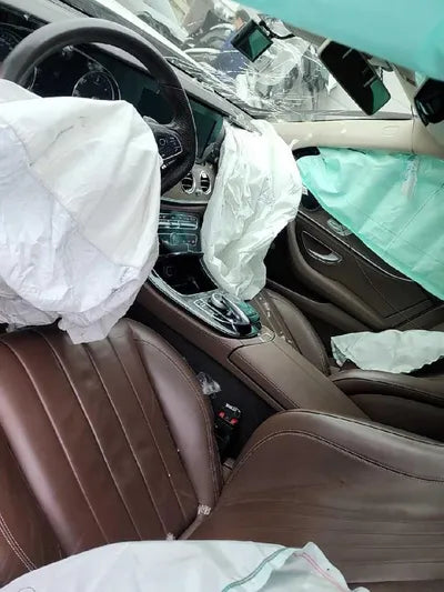 2017 Mercedes-Benz E 220 VIN: