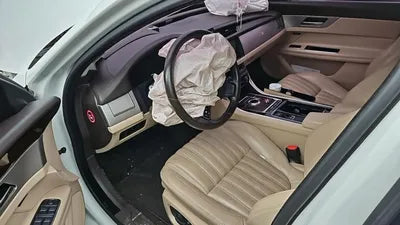 2016 Jaguar XF VIN: