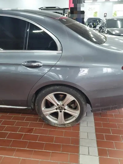 2018 Mercedes-Benz E 220 WDDZF0EB7JA450990 VIN:WDDZF0EB7JA450990