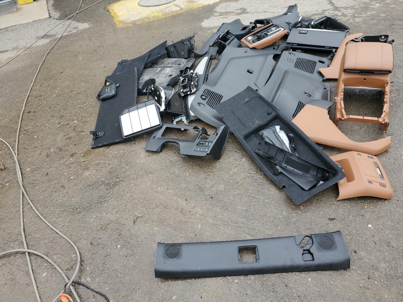 2022 INFINITI QX80 SENSORY VIN:JN8AZ2BF6N9743096