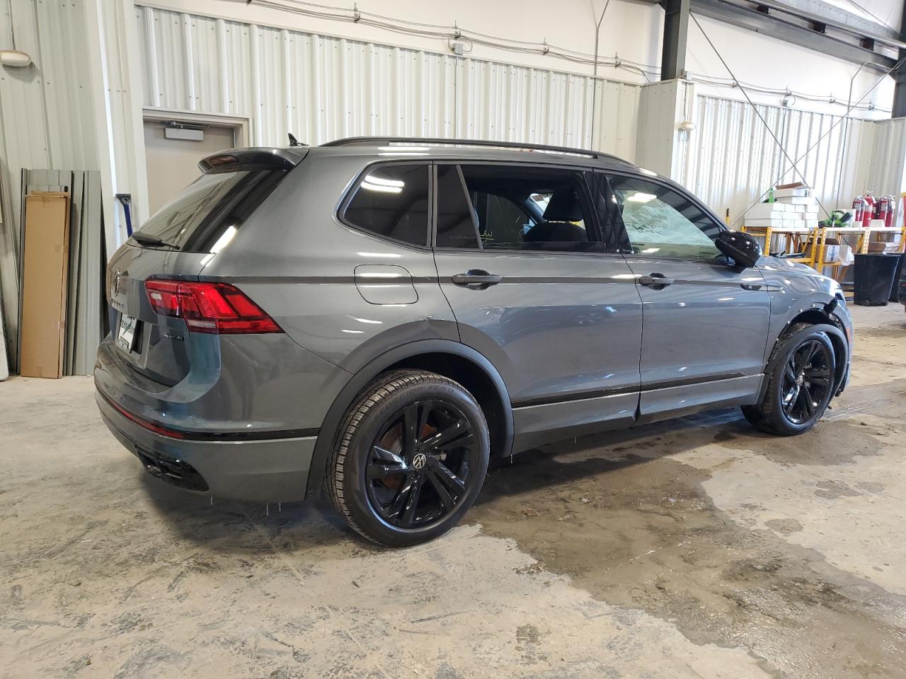 2024 VOLKSWAGEN TIGUAN SE R-LINE BLACK VIN:3VV8B7AX3RM208662
