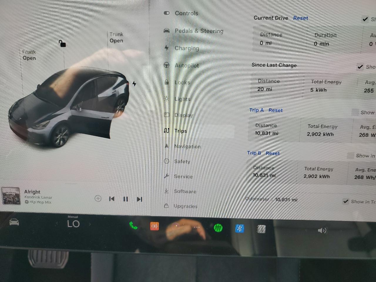 2023 TESLA MODEL Y VIN:7SAYGDED0PF977901