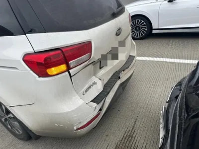 2017 Kia Carnival VIN: