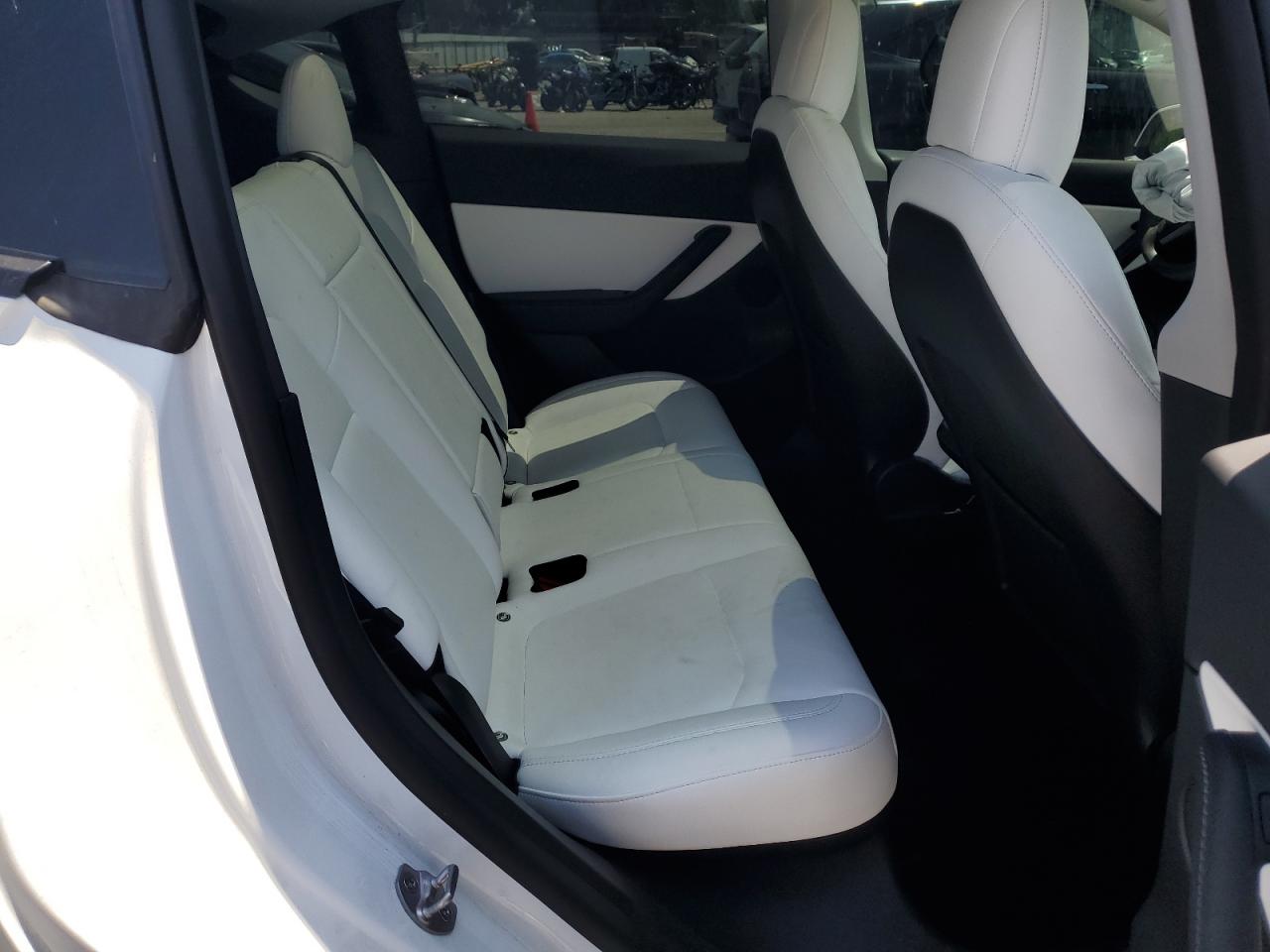 2022 TESLA MODEL Y VIN:7SAYGDEF2NF488253