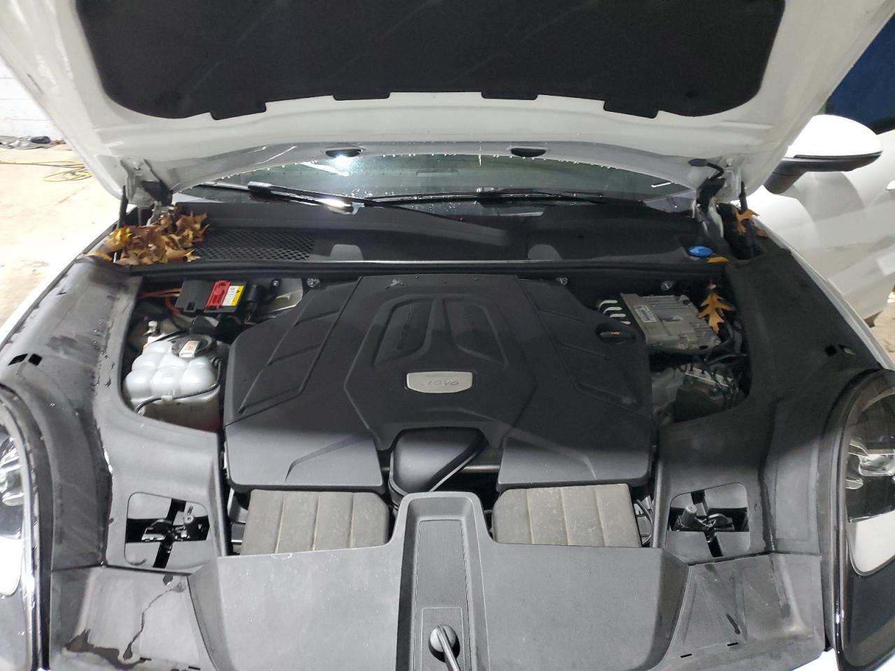 2022 PORSCHE CAYENNE VIN:WP1AA2AYXNDA00880