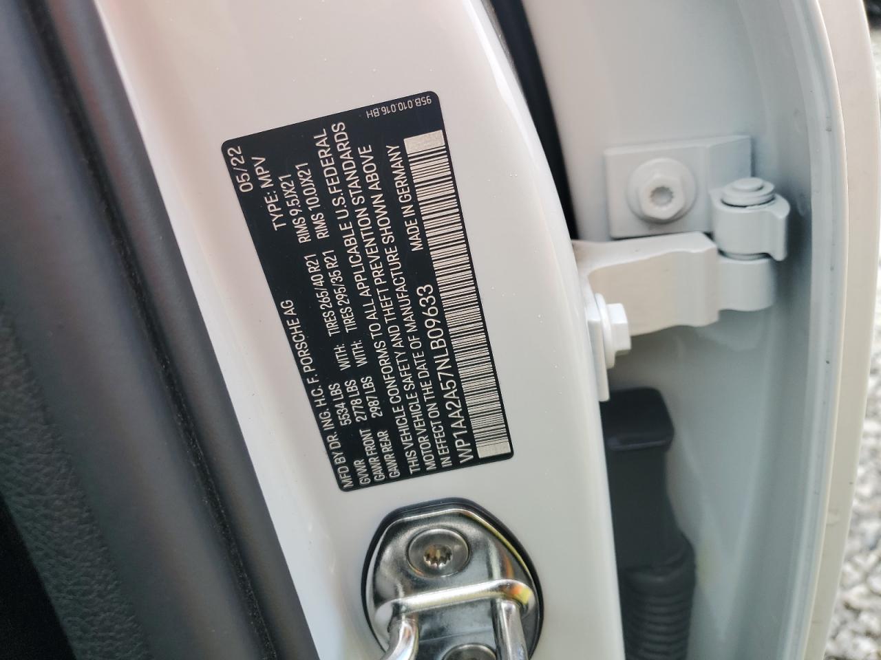 2022 PORSCHE MACAN VIN:WP1AA2A57NLB09633