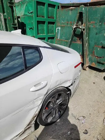 2018 Kia Stinger KNAE751CBJS033997 VIN:KNAE751CBJS033997