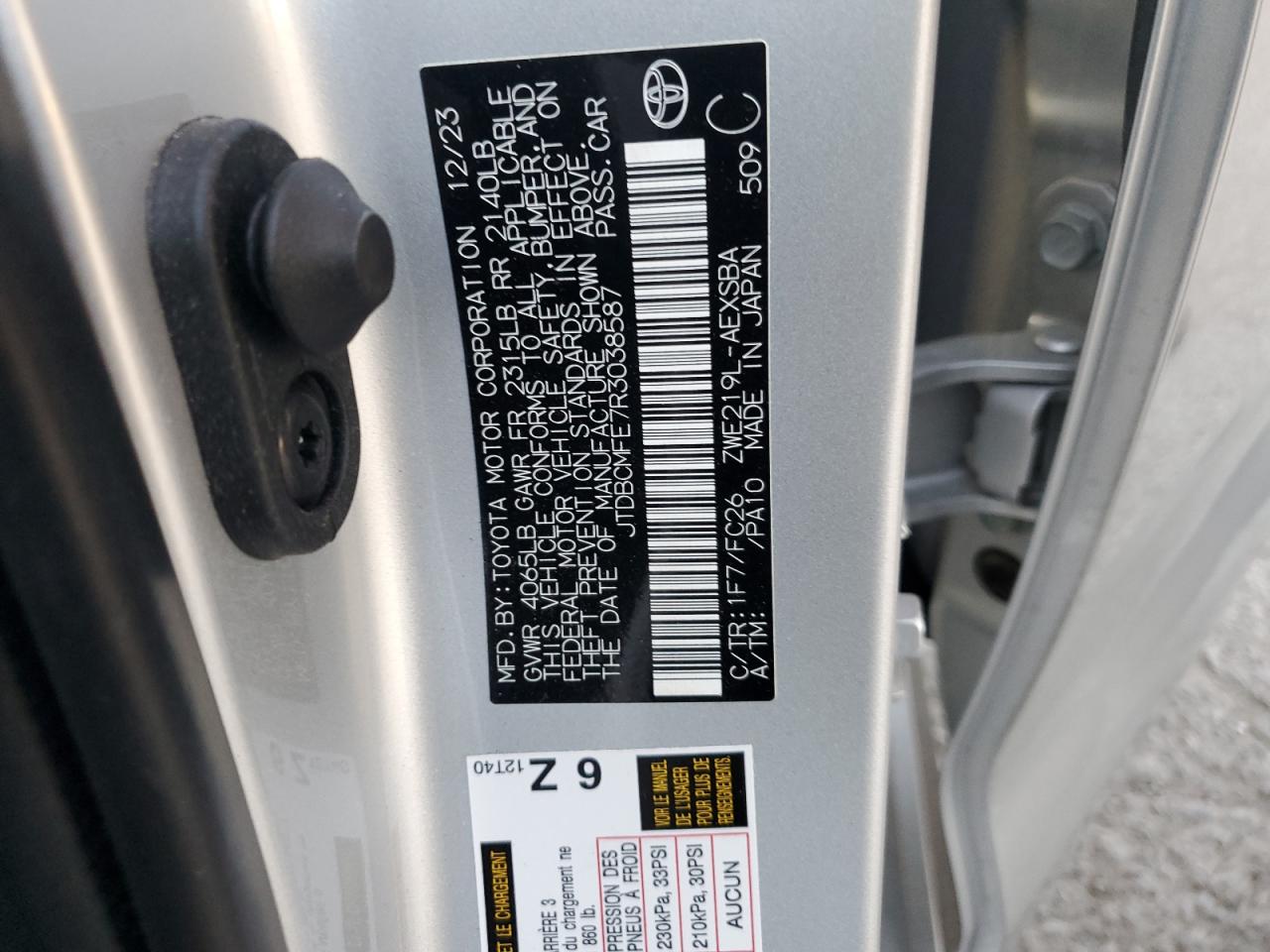 2024 TOYOTA COROLLA LE VIN:JTDBCMFE7R3038587