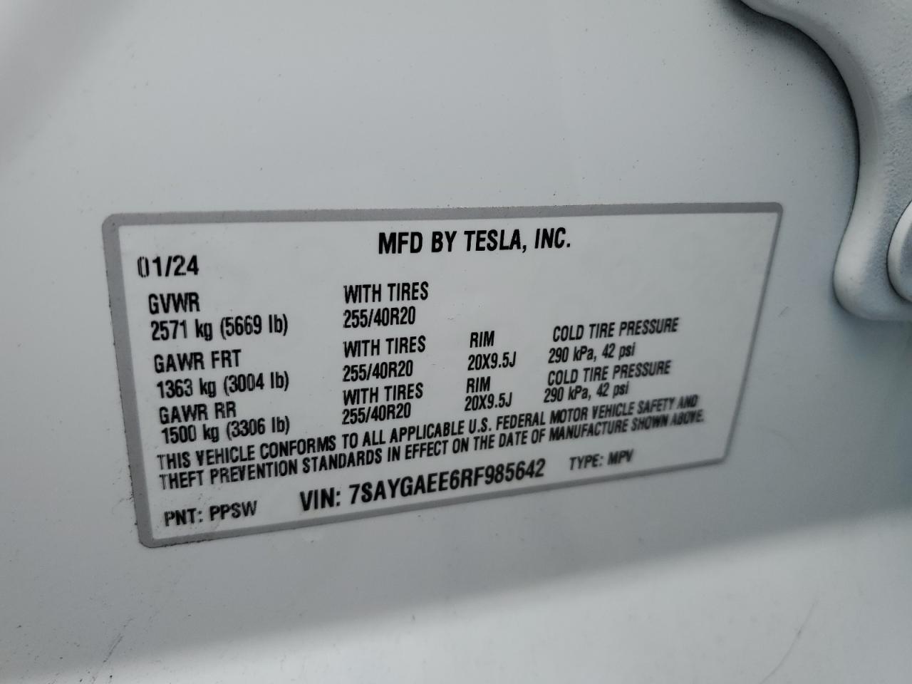 2024 TESLA MODEL Y VIN:7SAYGAEE6RF985642