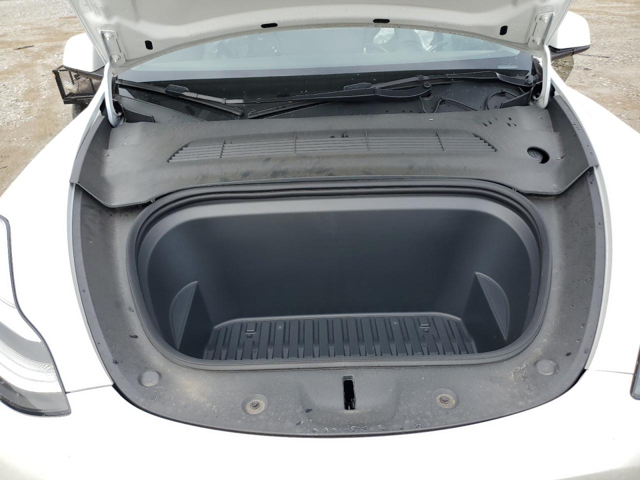 2022 TESLA MODEL Y VIN:7SAYGDEE1NF339288