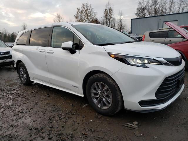 2021 TOYOTA SIENNA LE VIN: 5TDKRKEC7MS019919