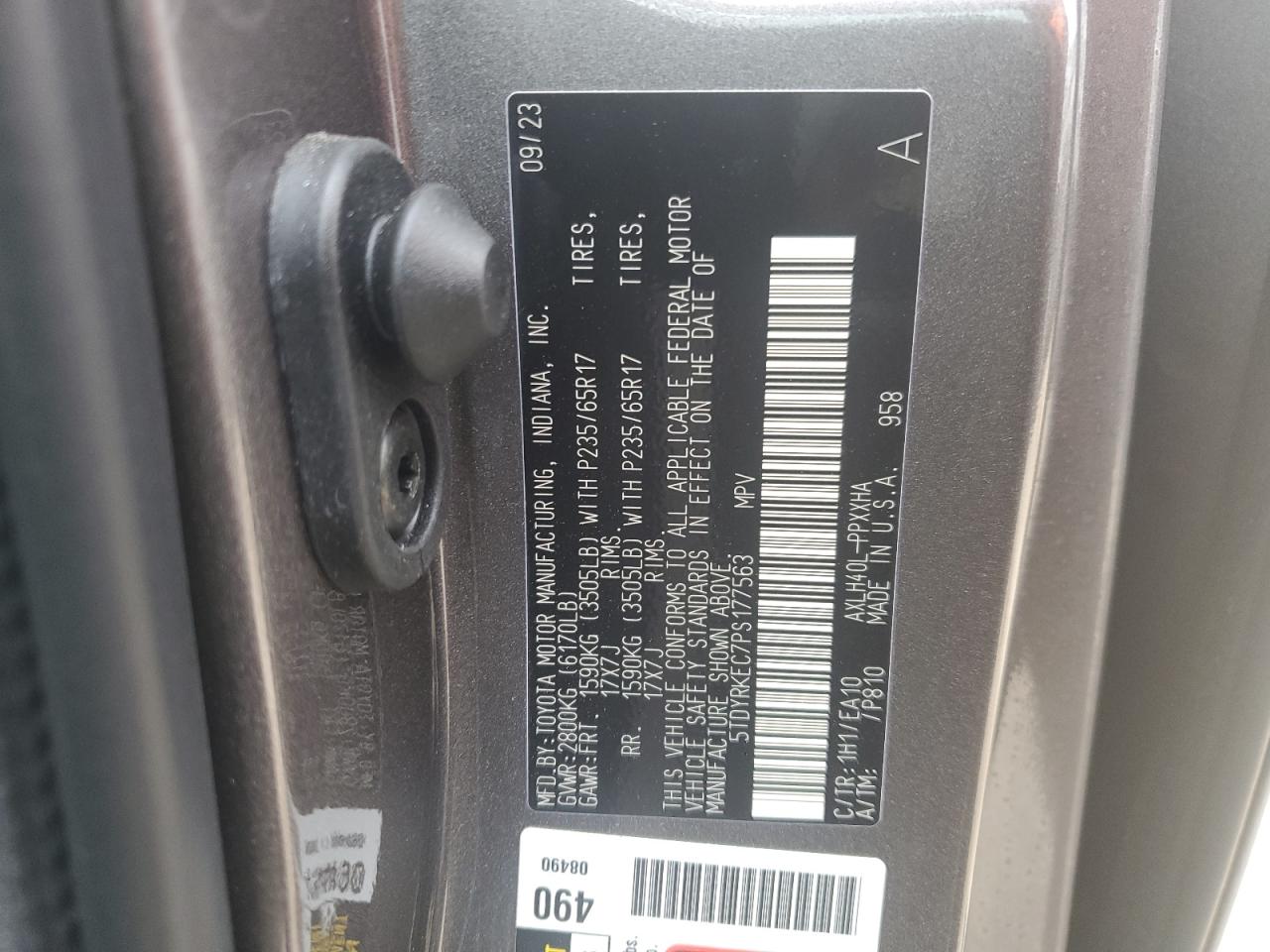 2023 TOYOTA SIENNA XLE VIN:5TDYRKEC7PS177563