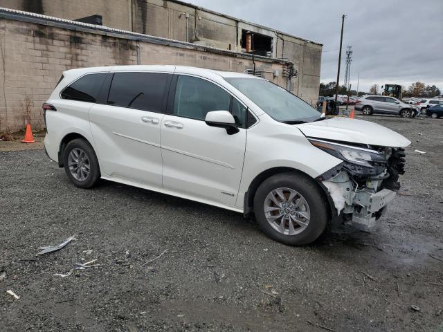2021 TOYOTA SIENNA XLE VIN: 5TDYRKEC8MS013069