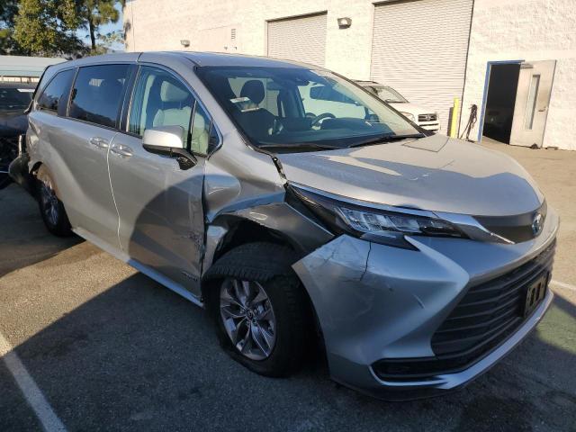 2021 TOYOTA SIENNA LE VIN: 5TDKRKEC7MS028779
