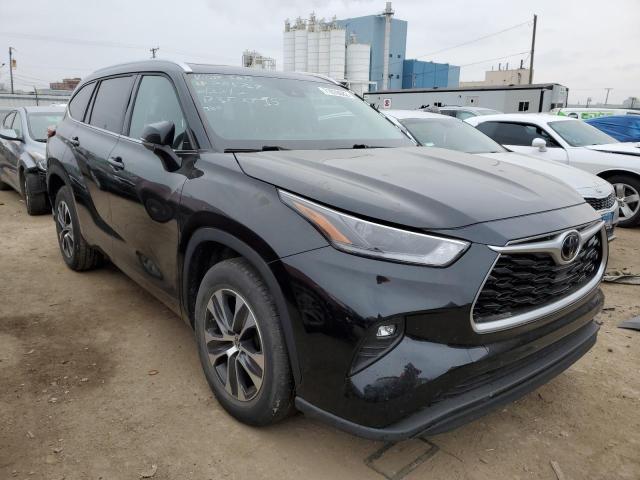 2021 TOYOTA HIGHLANDER XLE VIN: 5TDGZRAH9MS042019