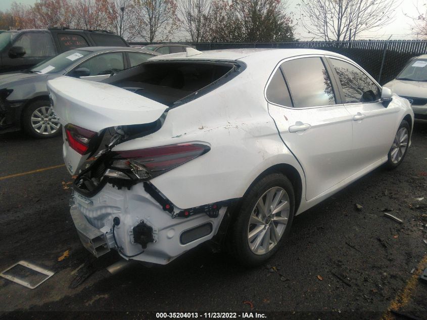 2022 TOYOTA CAMRY LE VIN: 4T1C11BKXNU068753