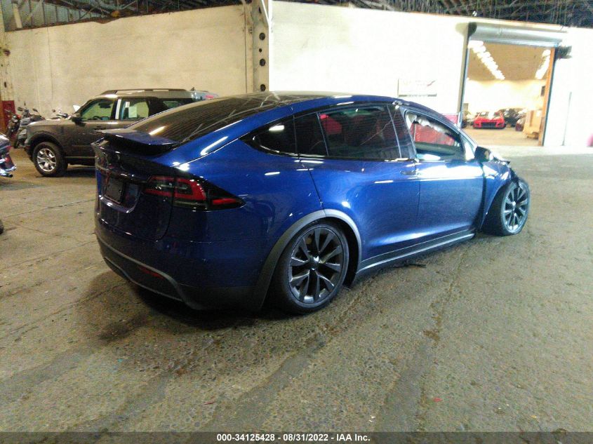 2022 TESLA MODEL X VIN: 7SAXCDE52NF354793