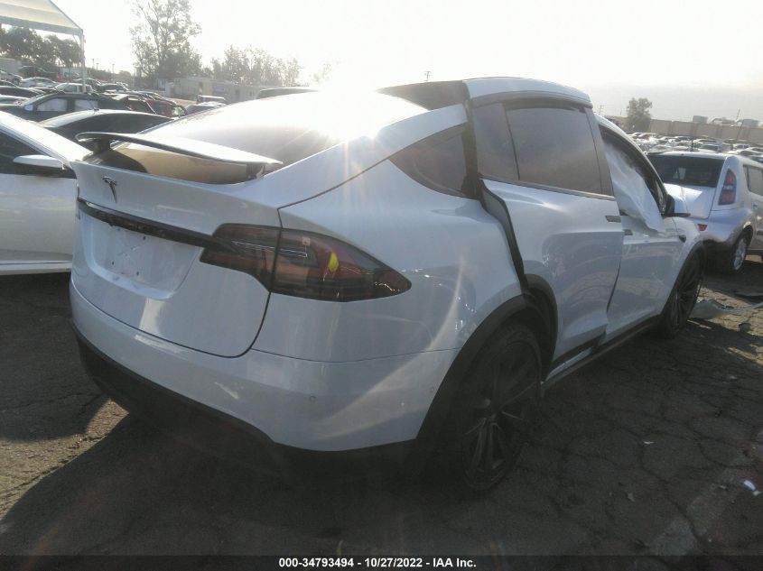 2022 TESLA MODEL X VIN: 7SAXCBE57NF329912