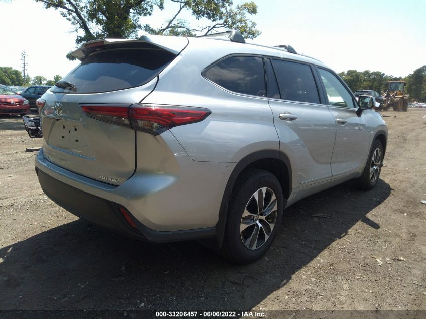 2022 TOYOTA HIGHLANDER XLE VIN: 5TDGZRBHXNS560527