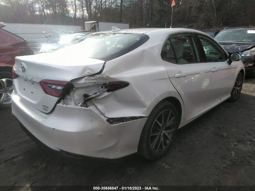 2022 TOYOTA CAMRY XLE VIN: 4T1F11BKXNU052937
