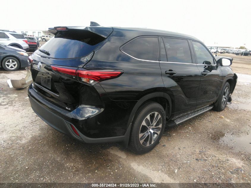 2022 TOYOTA HIGHLANDER XLE VIN: 5TDGZRAH7NS130536