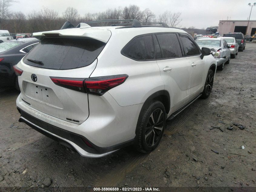 2022 TOYOTA HIGHLANDER XSE VIN: 5TDLZRBH3NS241064