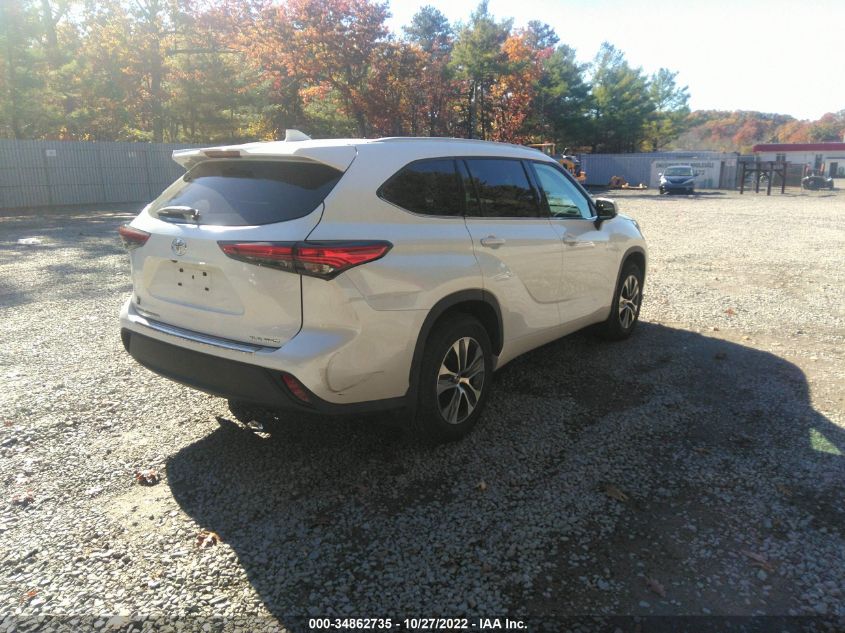2022 TOYOTA HIGHLANDER XLE VIN: 5TDHZRBH7NS161353
