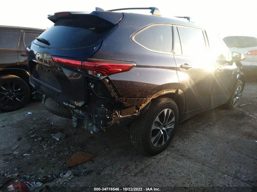 2022 TOYOTA HIGHLANDER XLE VIN: 5TDGZRBHXNS178076