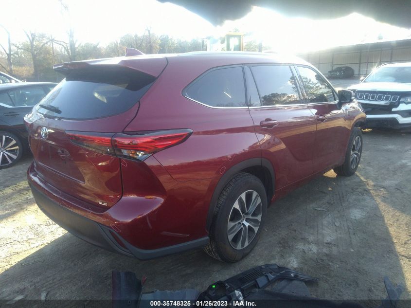 2022 TOYOTA HIGHLANDER XLE VIN: 5TDGZRAH8NS128276