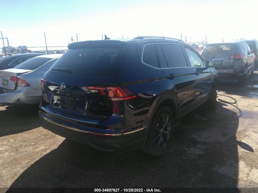 2022 VOLKSWAGEN TIGUAN SE VIN: 3VV2B7AX1NM032856
