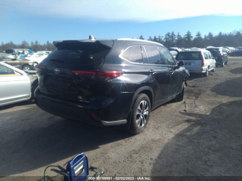 2022 TOYOTA HIGHLANDER XLE VIN: 5TDGZRBH6NS177202