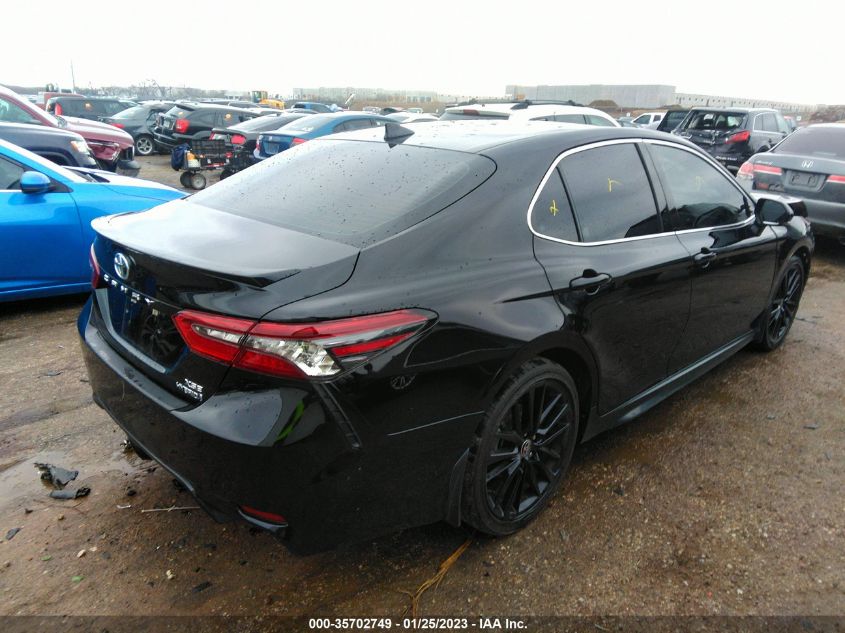 2022 TOYOTA CAMRY HYBRID XSE VIN: 4T1K31AK0NU035736