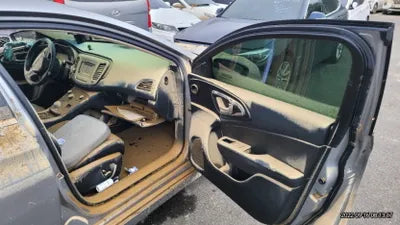 2015 Mercedes-Benz E 200 VIN: