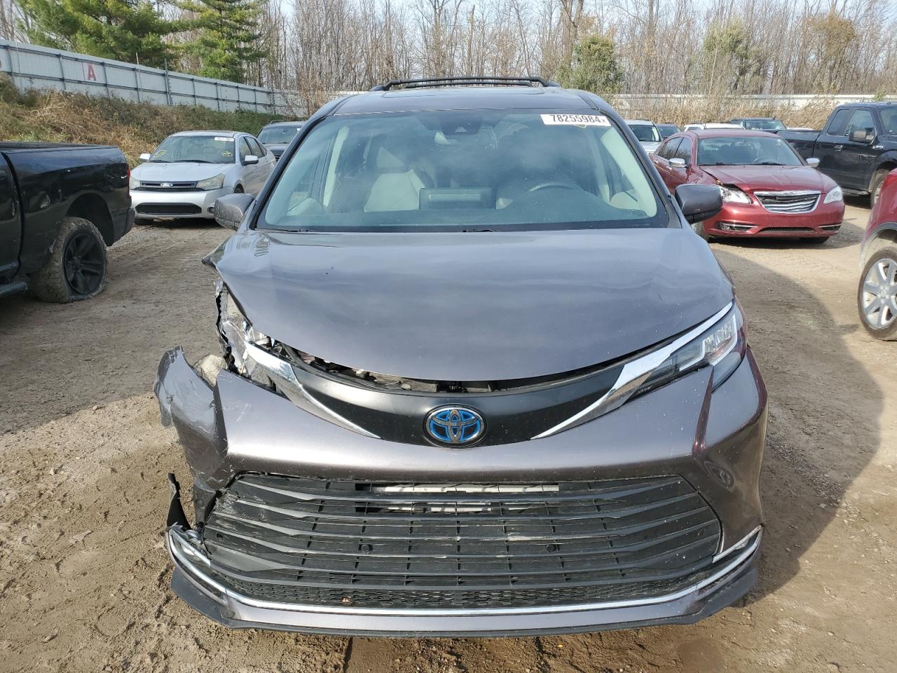 2022 TOYOTA SIENNA XLE VIN:5TDYRKEC2NS095642