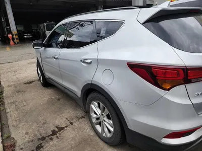 2017 Hyundai Santa FE VIN: