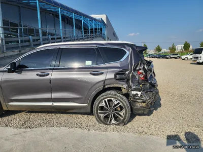 2018 Hyundai Santa FE VIN: