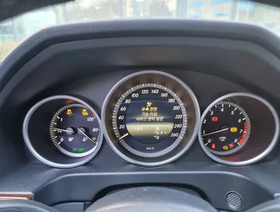 2016 Mercedes-Benz E 300 WDDHF5FB4GB235528 VIN:WDDHF5FB4GB235528