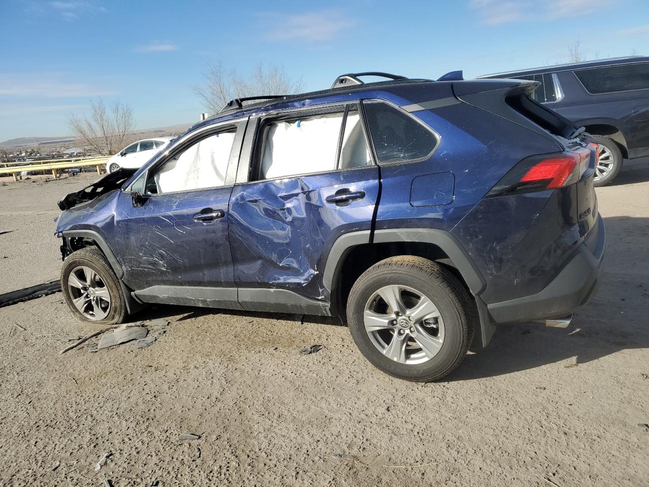 2024 TOYOTA RAV4 XLE VIN:2T3W1RFV8RW355781