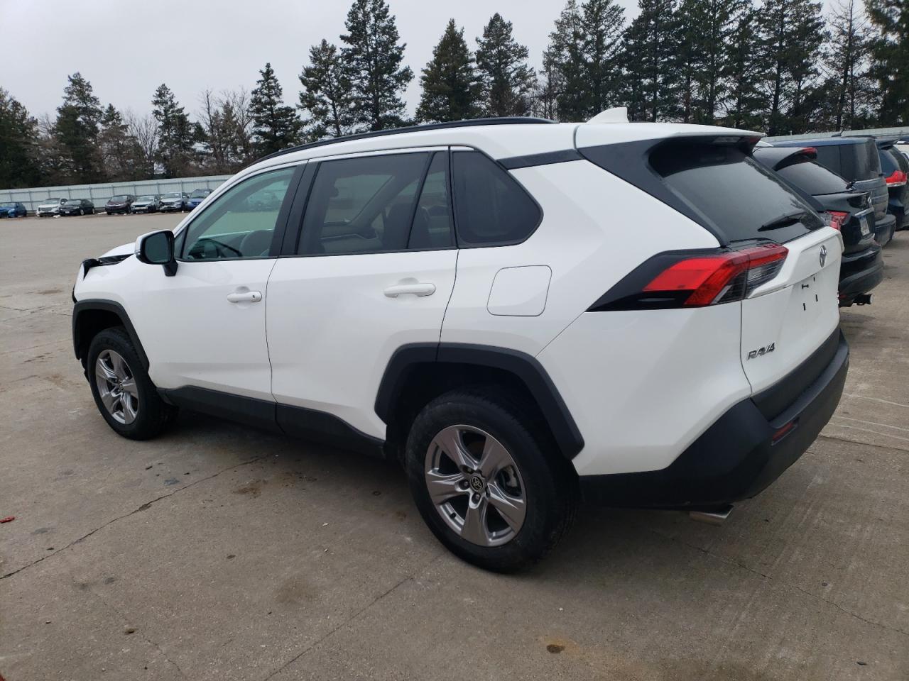 2022 TOYOTA RAV4 XLE VIN:2T3P1RFV5NC313018