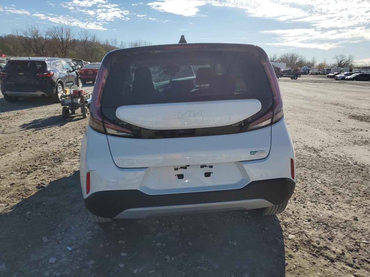 2024 KIA SOUL EX VIN:KNDJ33AU7R7899085