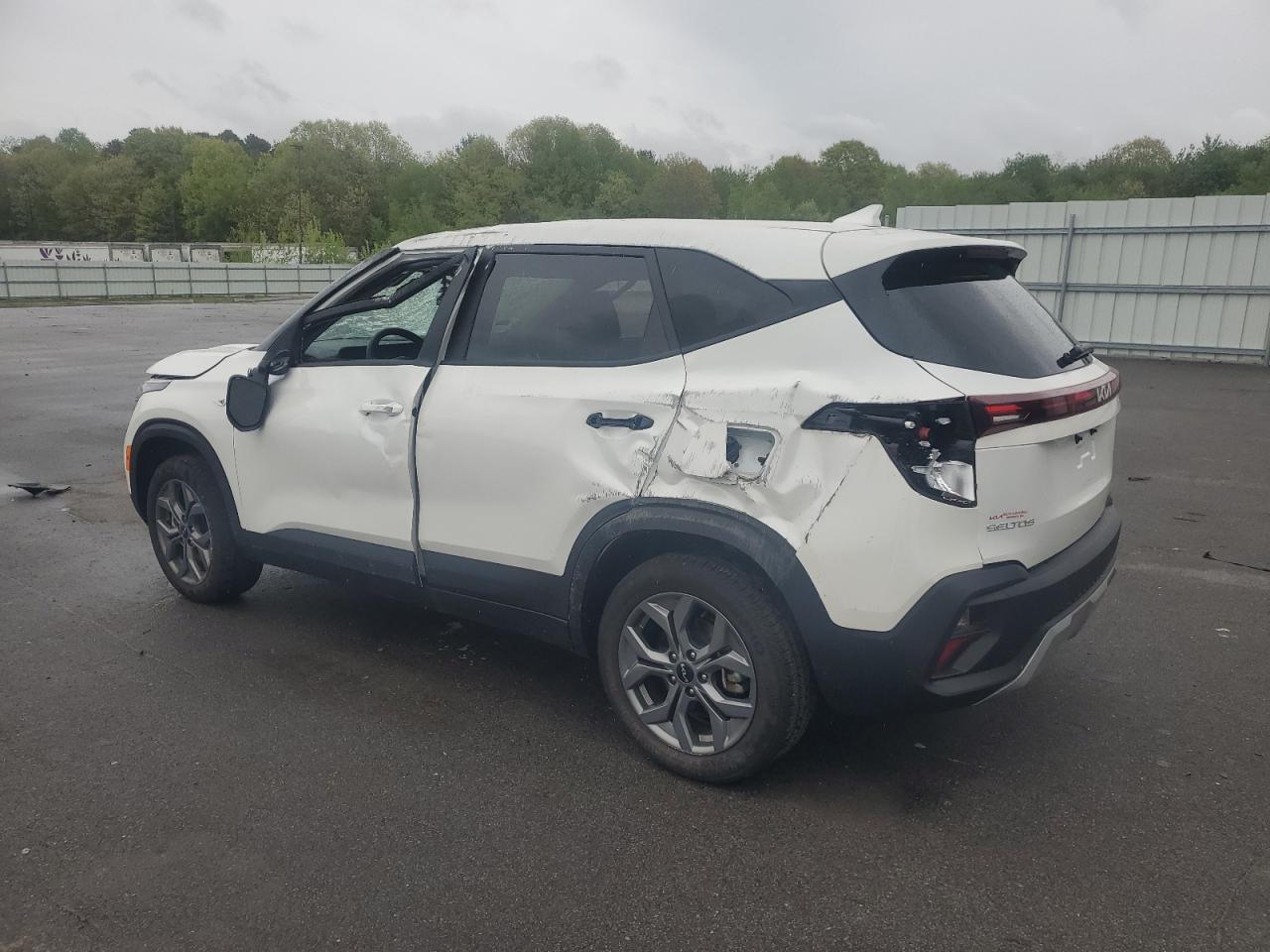 2024 KIA SELTOS LX VIN:KNDEPCAA0R7519001
