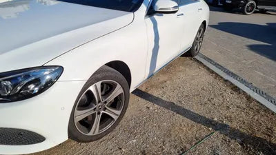 2019 Mercedes-Benz E 220 WDDZF0EB1KA690277 VIN:WDDZF0EB1KA690277