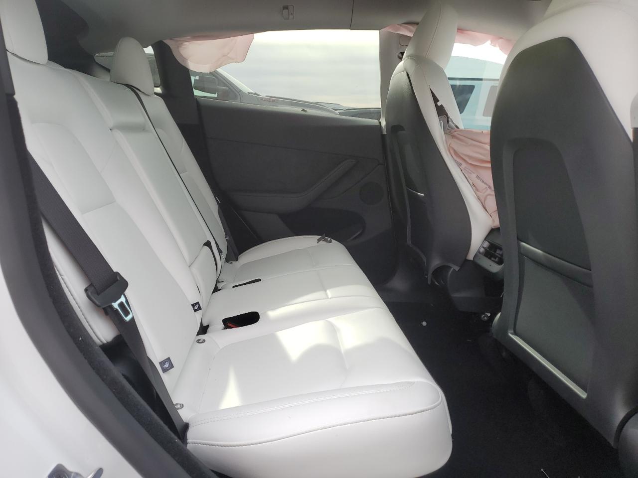 2024 TESLA MODEL Y  VIN:7SAYGDEE5RA332380