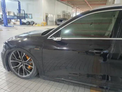 2020 Audi e-tron VIN: