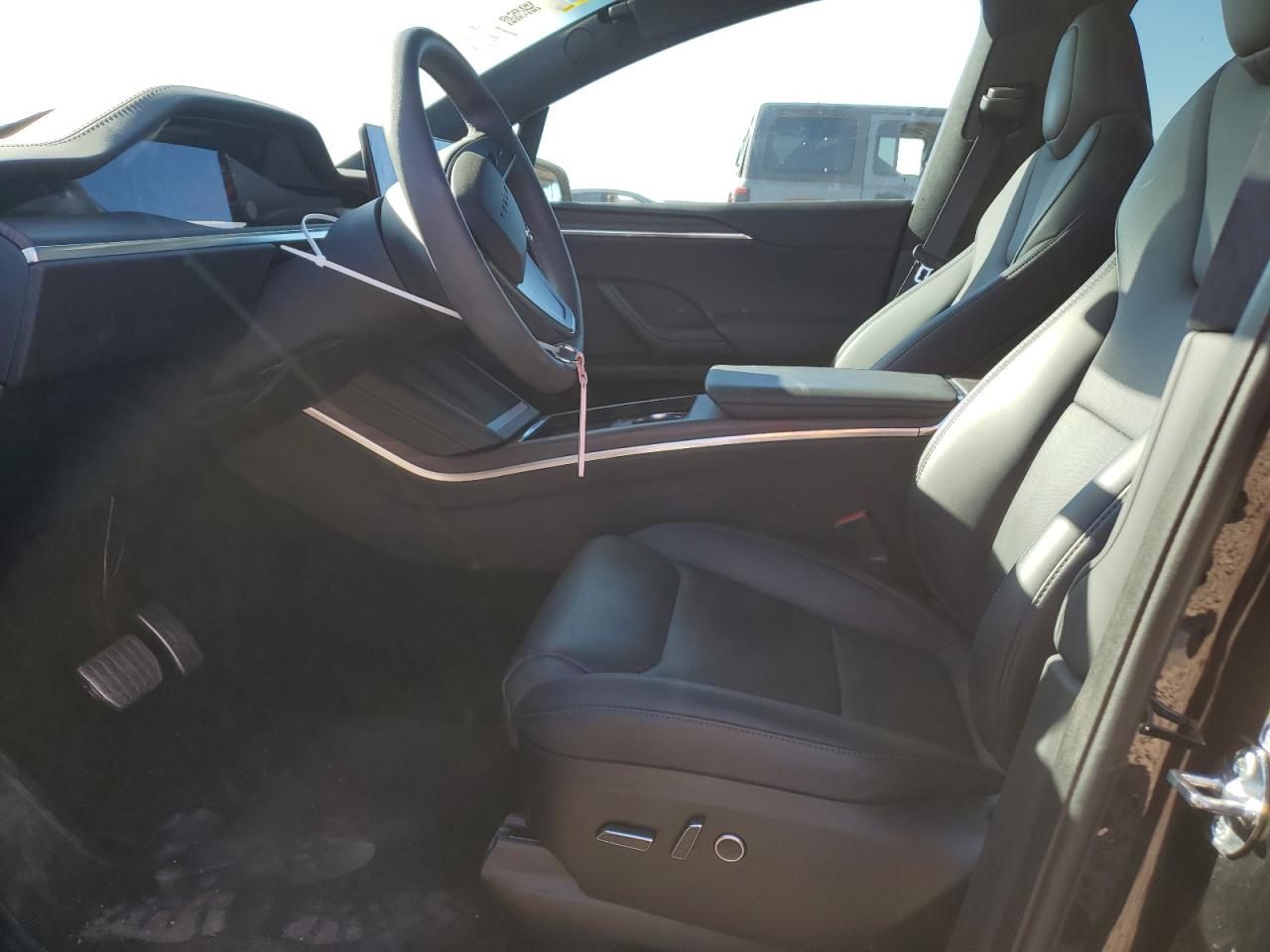 2023 TESLA MODEL X  VIN:7SAXCBE56PF417420
