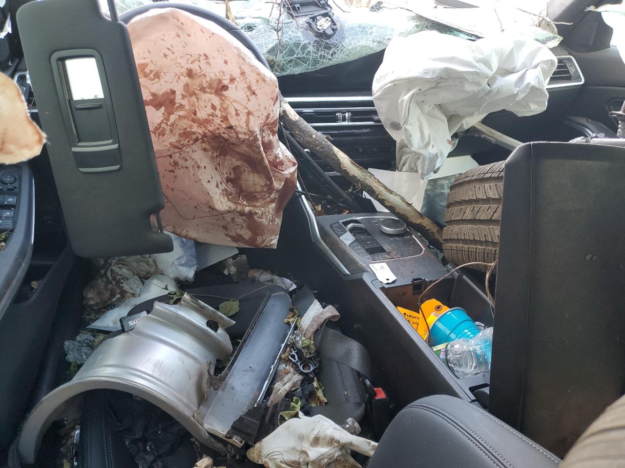 2024 BMW 330XI  VIN:3MW89FF09R8E84012